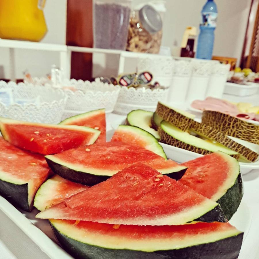 סנשנשו Hotel Cervantes מראה חיצוני תמונה